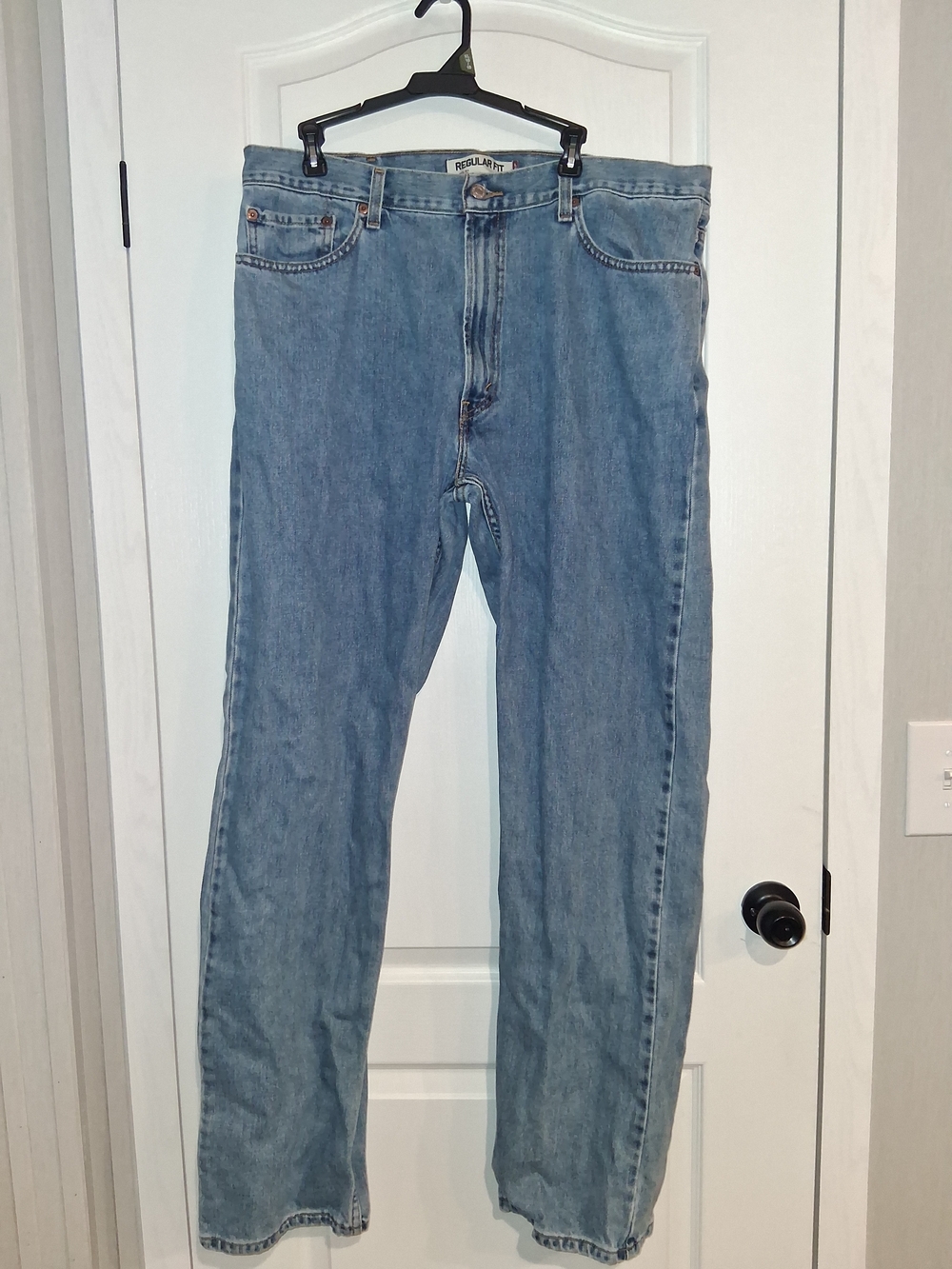 Levi's Men's Light Blue Relaxed Straight Jeans